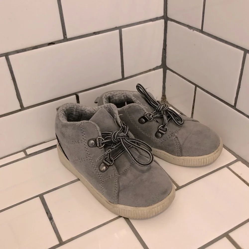 Carter’s Toddler Boy's Size 10 Casual Grey Lace up Suede Dress Shoes